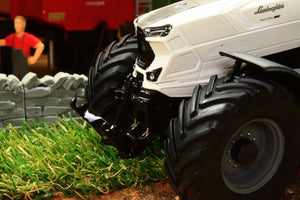 Uh5321 Universal Hobbies Lamborghini Mach 250 Vrt Tractor Tractors And Machinery (1:32 Scale)