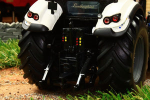 Uh5321 Universal Hobbies Lamborghini Mach 250 Vrt Tractor Tractors And Machinery (1:32 Scale)