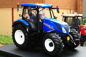UH5360 UNIVERSAL HOBBIES NEW HOLLAND T5.130 AUTO COMMAND TRACTOR