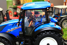 Load image into Gallery viewer, UH5360 UNIVERSAL HOBBIES NEW HOLLAND T5.130 AUTO COMMAND TRACTOR