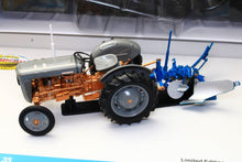 Load image into Gallery viewer, Uh5363 Universal Hobbies Ferguson Fe35 Set (Ltd Edition) ** £5 Off! Now £44.60! Tractors And