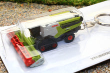 Load image into Gallery viewer, UH5860 UNIVERSAL HOBBIES CLAAS LEXION 8900 TERRA TRAC COMBINE KEYRING