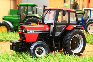 UH6209 UNIVERSAL HOBBIES CASE INTERNATIONAL 1494 2WD RED BLACK TRACTOR