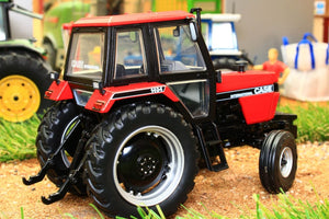 UH6209 UNIVERSAL HOBBIES CASE INTERNATIONAL 1494 2WD RED BLACK TRACTOR