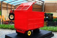 Load image into Gallery viewer, UH6243 UNIVERSAL HOBBIES MASSEY FERGUSON MF21 3.5 TON TIPPING TRAILER WITH SILAGE SIDES