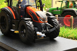 UH6292 UNIVERSAL HOBBIES VALTRA G135 BURNT ORANGE 2021 4WD TRACTOR LIMITED EDITION 1,000pcs