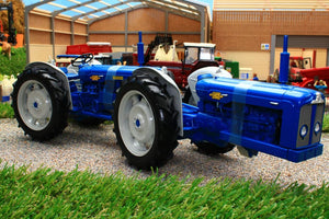 UH6297 Universal Hobbies Doe Triple D New Performance Tractor 116th Scale