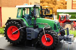 UH6347 Universal Hobbies Fendt 820 4WD Tractor with Wide Tyres and Air Pressure System Limited Edition