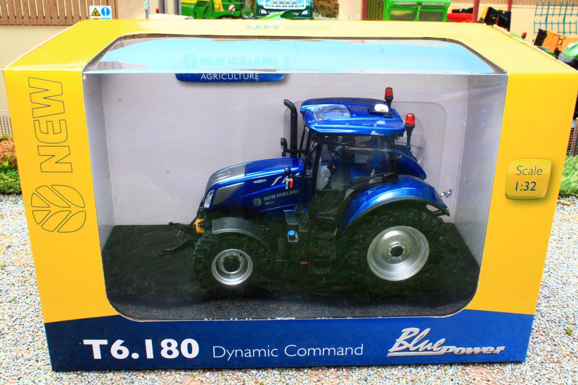 Trattore Telecomandato BLUE POWER DYNAMIC COMMAND 1:32 New