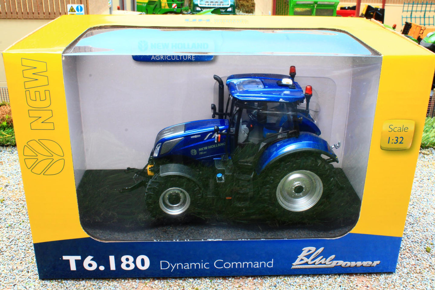 UH6362 Universal Hobbies 1:32 Scale New Holland T6.180 Dynamic Command Blue Power 4WD Tractor 2022