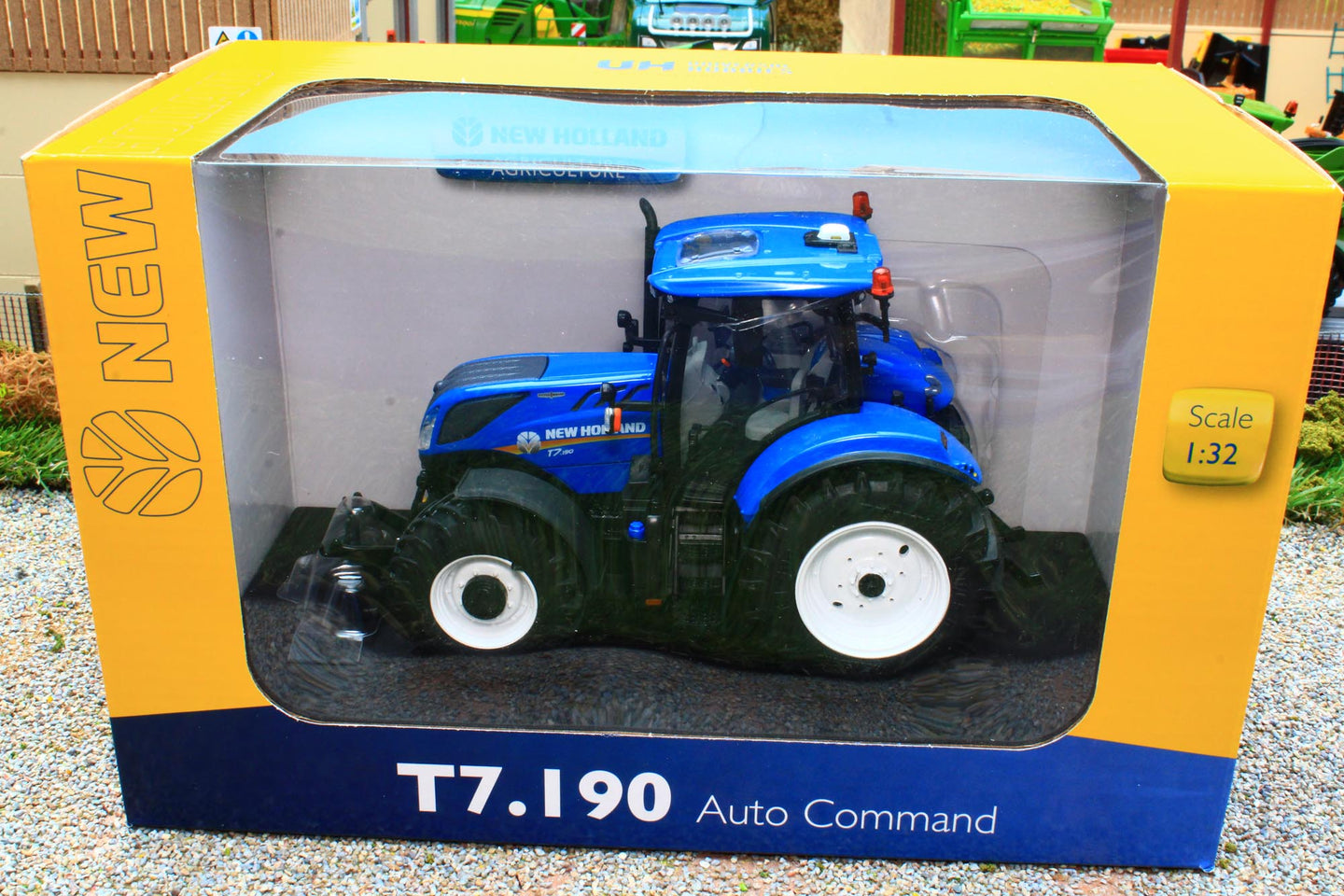 UH6363 Universal Hobbies 132 Scale New Holland T7.190 Auto Command 4WD Tractor 2022