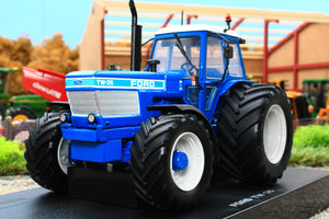 UH6431 Universal Hobbies Ford TW-35 Tractor