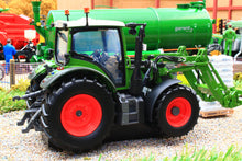 Load image into Gallery viewer, UH6448 Universal Hobbies Fendt 514 Vario Tractor with Front Loader, Agromais Seed Bags &amp; Pallet Ltd Edition
