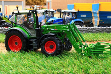 Load image into Gallery viewer, USK10642 USK FENDT 313 VARIO TRACTOR WITH LOADER AND ROUND BALE GRAB