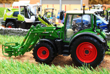 Load image into Gallery viewer, USK10642 USK FENDT 313 VARIO TRACTOR WITH LOADER AND ROUND BALE GRAB