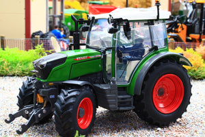 USK10657 USK 1:32 Scale Fendt 210 Vario 4WD Tractor