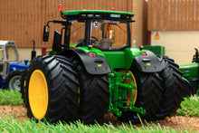 Load image into Gallery viewer, W7846 WIKING JOHN DEERE 7310R TRACTOR WITH REAR DUALS