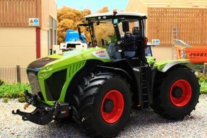 W7853 WIKING CLAAS XERION 4500 TRACTOR