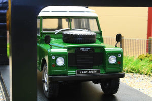 WB124033 WHITEBOX 1:24 SCALE LANDROVER SERIES III