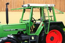 Load image into Gallery viewer, We1047 Weise Fendt Farmer 308 Lsa Tractor Tractors And Machinery (1:32 Scale)