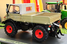 Load image into Gallery viewer, WE1066 Weise Mercedes Benz Unimog 406 (U84) with Removable Soft-top to Cab - rear left quarter view