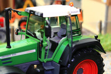 Load image into Gallery viewer, WE1070 WEISE FENDT FAVORIT 816 TRACTOR