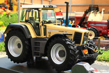 Load image into Gallery viewer, WE2060 WEISE FENDT FAVORIT 824 STOTZ 4WD TRACTOR