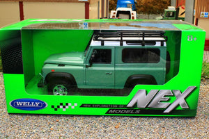 WEL22498LG Welly 1:24 Scale Land Rover Defender 90 in Green with Roof Rack and Snorkel