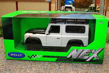 Load image into Gallery viewer, WEL22498SP Welly 1:24 Scale Land Rover Defender 90 in White with roof rack and snorkel