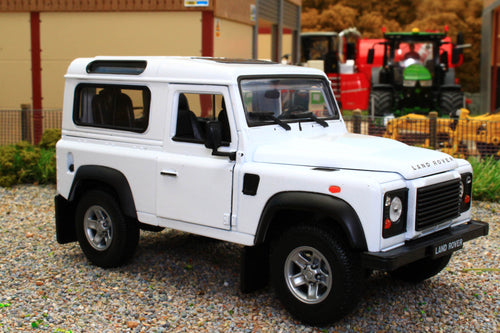 WEL22498W WELLY 1:24 SCALE LAND ROVER DEFENDER 90 IN WHITE