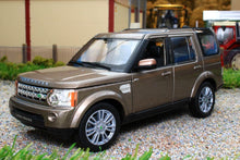 Load image into Gallery viewer, WEL24008BR Welly 1:24 Scale Land Rover Discovery 4 in Brown Metallic