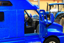 Load image into Gallery viewer, WEL32210B WELLY 132 SCALE KENWORTH T2000 LORRY IN BRIGHT BLUE