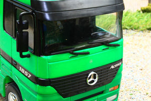 WEL32280G WELLY 132 SCALE Mercedes Actros Lorry in Green