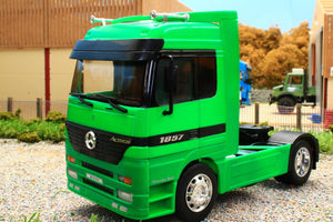 WEL32280G WELLY 132 SCALE Mercedes Actros Lorry in Green