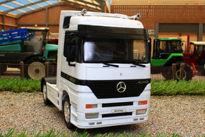 WEL32280W WELLY MERCEDES ACTROS 4X2 LORRY IN WHITE