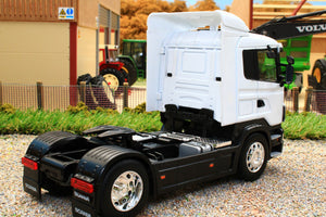 WEL32625W Welly 1:32 Scale Scania R470 4xs lorry in white