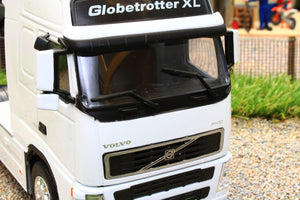 WEL32630W WELLY 132 SCALE VOLVO FH12 4X2 LORRY IN WHITE