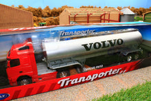 Load image into Gallery viewer, WEL32632R Welly 132 Scale Volvo FH12 Lorry with Tanker in  Red Silver