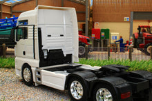 Load image into Gallery viewer, WEL32650LW WELLY 132 SCALE MAN TGX 6X4 LORRY IN WHITE
