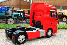 Load image into Gallery viewer, WEL32650SR WELLY 132 SCALE MAN TGX 4X2 LORRY IN RED