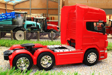 Load image into Gallery viewer, WEL32670LR WELLY 132 SCALE SCANIA R730 V8 6X4 LORRY IN RED