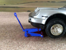 Load image into Gallery viewer, Hlt-Wm089 Small Hydraulic Jack Blue Farming Accessories And Diorama Dept