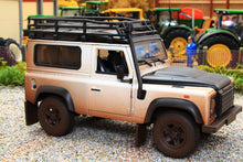 Load image into Gallery viewer, WWEL22498SP Weathered Welly 1:24 Scale Land Rover Defender 90 in White with roof rack and snorkel